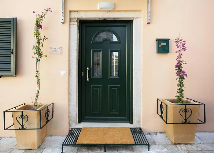 Alma Libre Studios / Campiello / Corfu Old Town